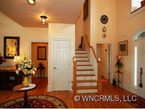 175 Fernbrook Way - Photo 2