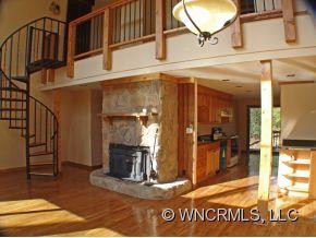 215 Tsisqua Cir - Photo 4