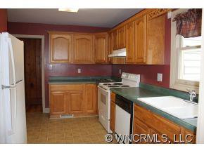 230 East Street - Photo 8
