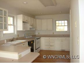 406 Lamp Post Drive - Photo 2