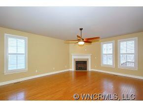 425 Mountain Wasp Drive - Photo 3