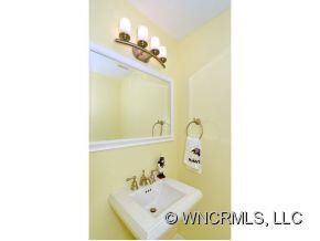 1808 HOWARD GAP ROAD - Photo 11