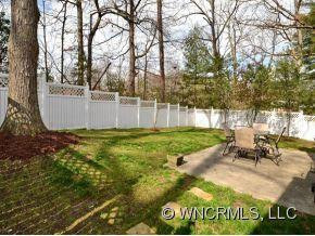 1808 HOWARD GAP ROAD - Photo 16