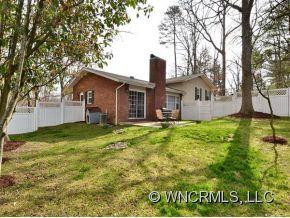 1808 HOWARD GAP ROAD - Photo 17