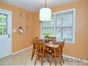 1808 HOWARD GAP ROAD - Photo 4