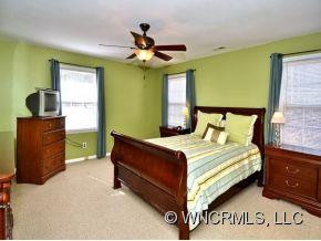 1808 HOWARD GAP ROAD - Photo 7