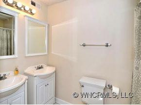 1808 HOWARD GAP ROAD - Photo 8