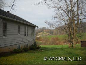 989 BAILEY STREET - Photo 5