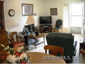 989 BAILEY STREET - Photo 7