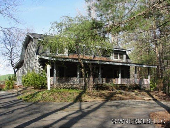 13 RAVENWOOD LANE