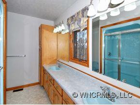 116 ALEXANDER ROAD - Photo 13