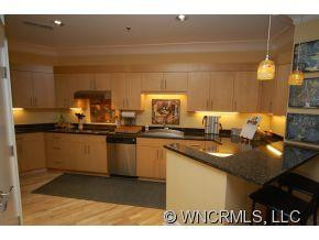 21 Battery Park Unit 408 - Photo 2