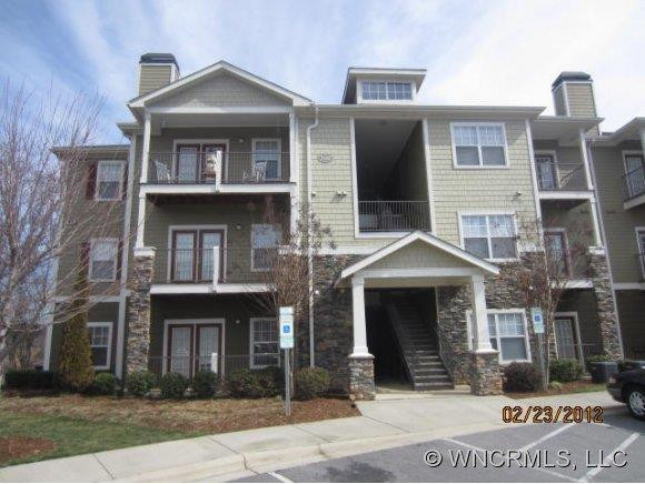 300 Vista Lake Drive #307