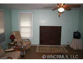135 MONTANA STREET - Photo 4