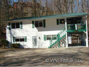370 Bradley Street - Photo 2