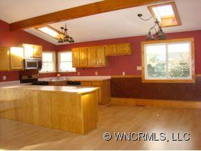 370 Bradley Street - Photo 3