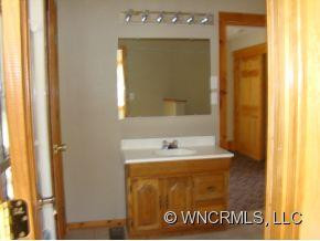 370 Bradley Street - Photo 6