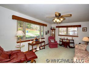 111 Delaware Ave - Photo 3