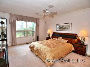 10 HILLCREST - Photo 11