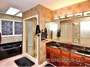 10 HILLCREST - Photo 12
