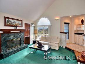 10 HILLCREST - Photo 4