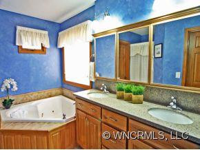 276 HONEYSUCKLE LANE - Photo 11
