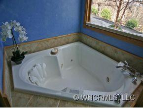 276 HONEYSUCKLE LANE - Photo 12