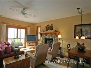 276 HONEYSUCKLE LANE - Photo 17