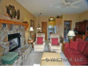 276 HONEYSUCKLE LANE - Photo 18