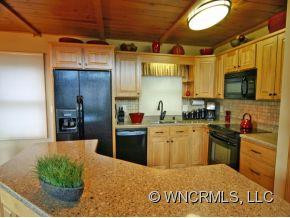 276 HONEYSUCKLE LANE - Photo 8