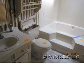  - Photo 11