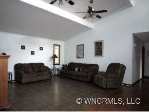5 Elmwood Lane - Photo 2