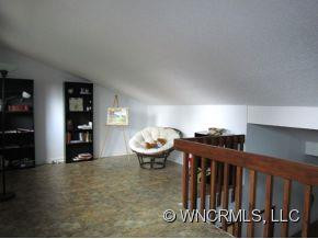 5 Elmwood Lane - Photo 5