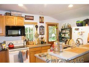 25 Blalock Avenue - Photo 3