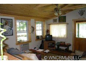 25 Blalock Avenue - Photo 4