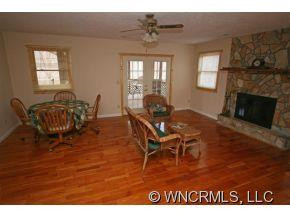 305 Redbird Drive (ON THE RIVER) - Photo 4