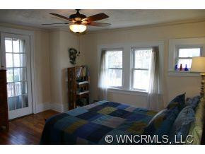 54 Holland Street - Photo 16