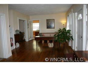 54 Holland Street - Photo 9