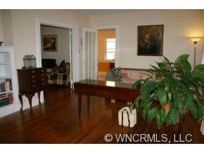 54 Holland Street - Photo 10