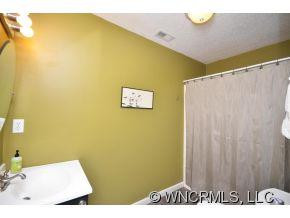 64 LONGS CHAPEL ROAD - Photo 18