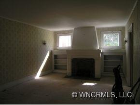 33 Lowell - Photo 2