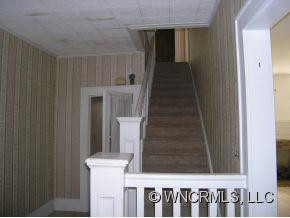 33 Lowell - Photo 4