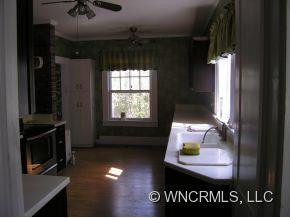 33 Lowell - Photo 6