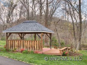 6 Caton Place - Photo 17