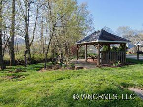 6 Caton Place - Photo 18