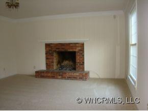 707 4th Avenue West - Photo 3