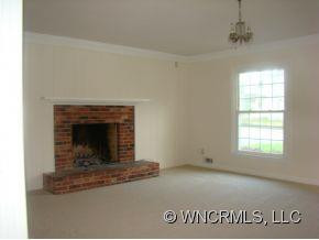 707 4th Avenue West - Photo 8