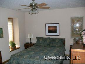 256 Blackberry LN - Photo 8