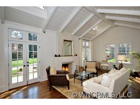 1721 Clairmont Drive - Photo 4