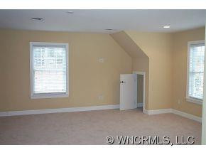 18 Trafalgar Circle - Photo 11